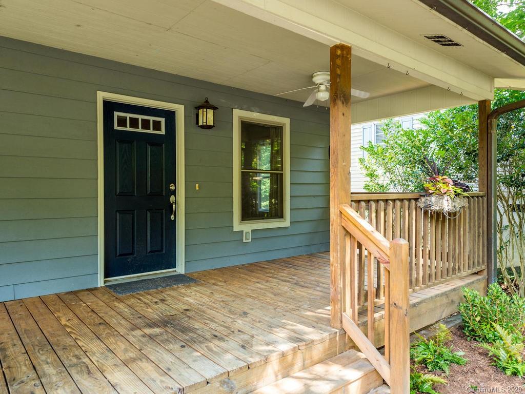 33 Melbourne Place Asheville NC 28801