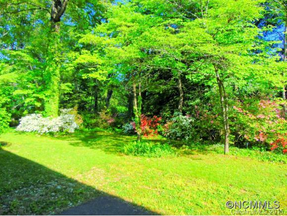 29 Deanwood Circle Asheville NC 28803