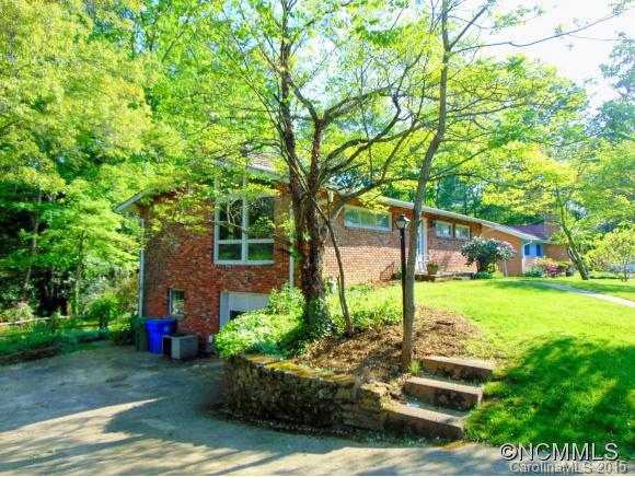 29 Deanwood Circle Asheville NC 28803