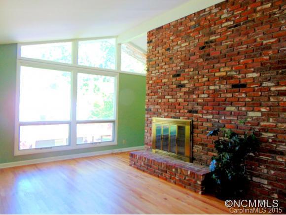 29 Deanwood Circle Asheville NC 28803