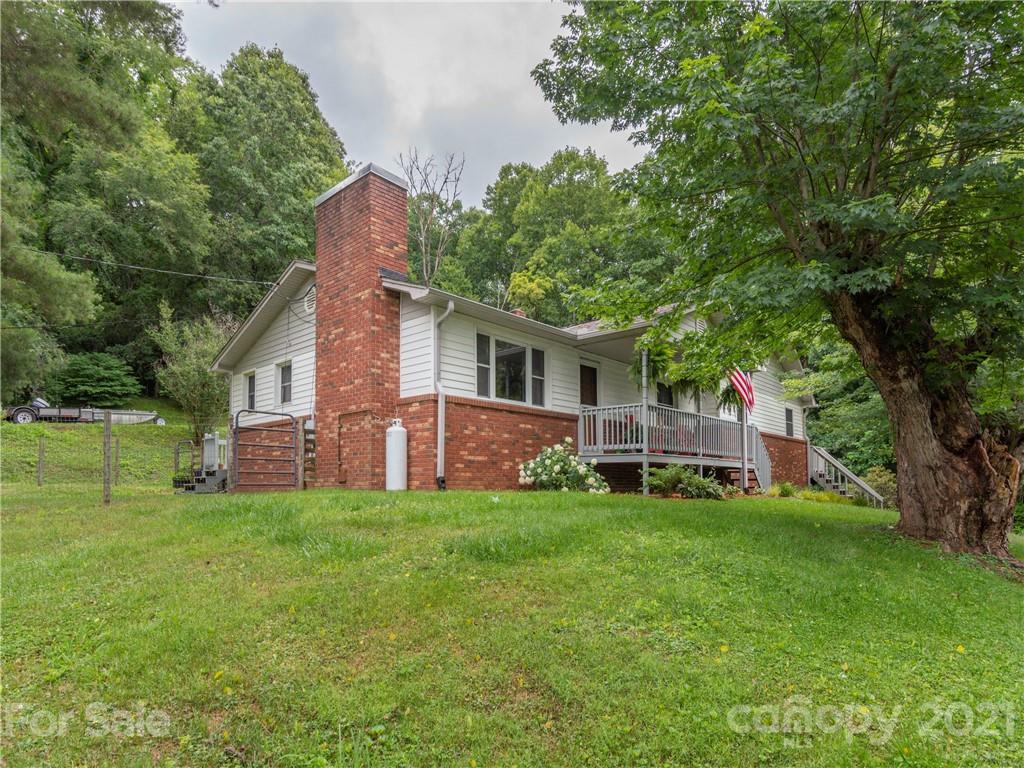 57 Bittersweet Trail Canton NC 28716