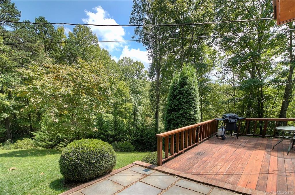 3261 Halls Chapel Road Burnsville NC 28714