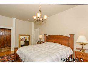 92 Saint Dunstans Circle Asheville NC 28803