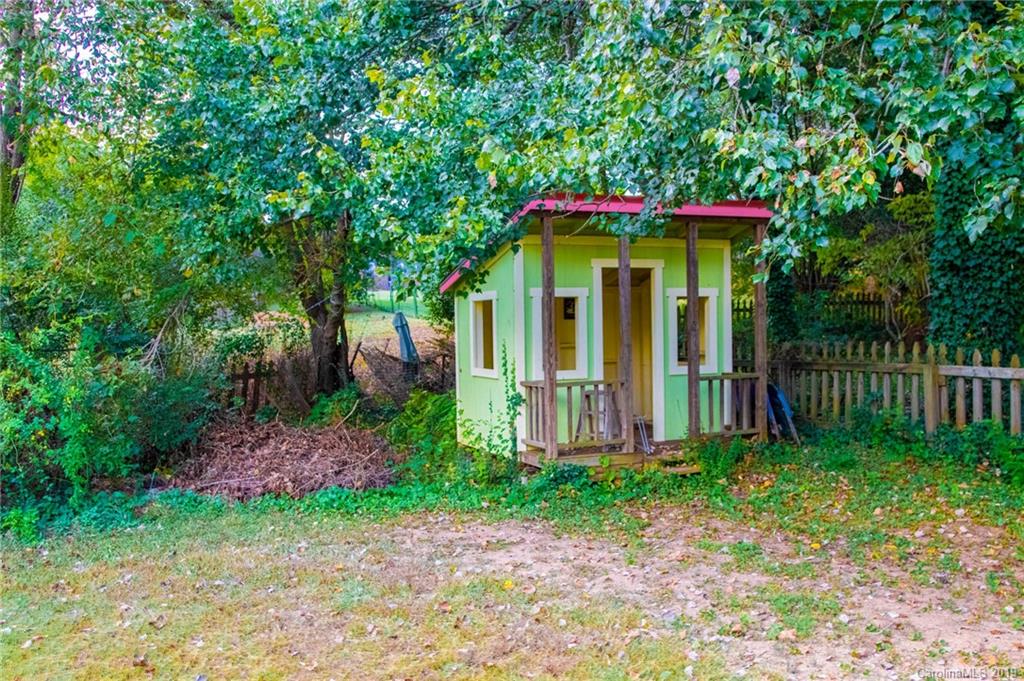 61 Clinton Avenue Asheville NC 28806