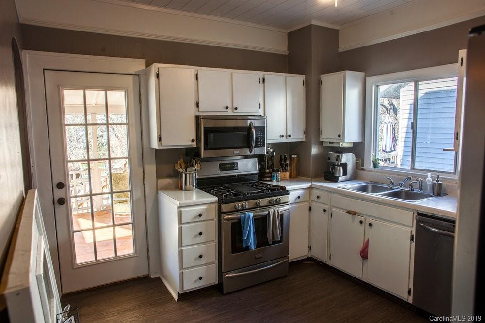 61 Clinton Avenue Asheville NC 28806