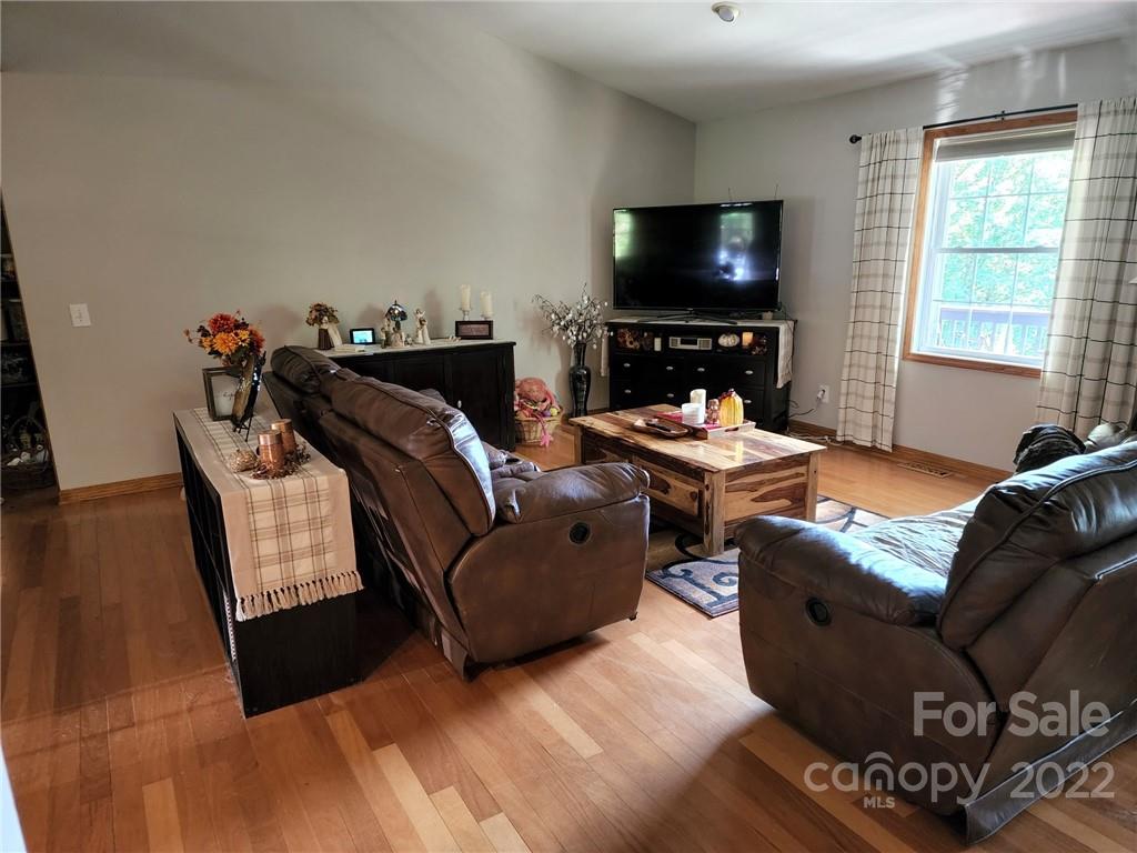 344 Cobblestone Drive Waynesville NC 28786