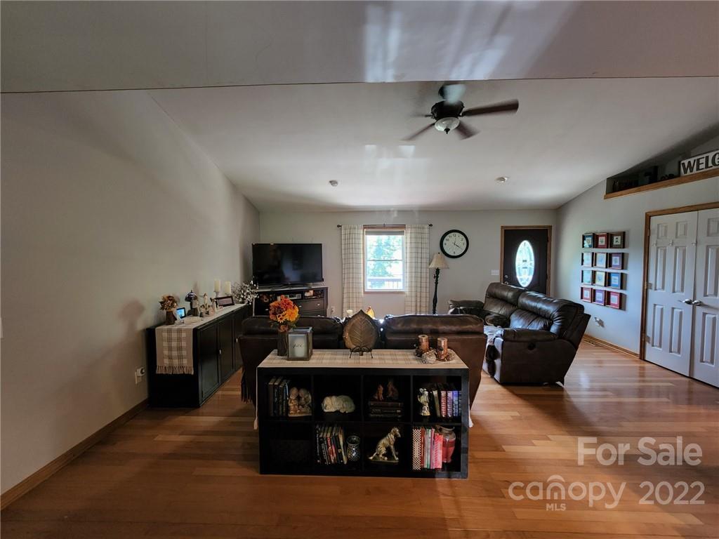 344 Cobblestone Drive Waynesville NC 28786
