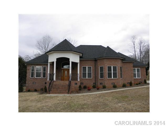 1213 Waterford Drive Hickory NC 28602