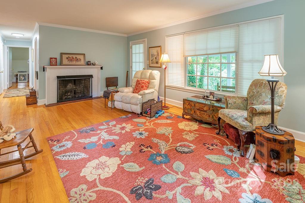 9 Maplewood Road Asheville NC 28804