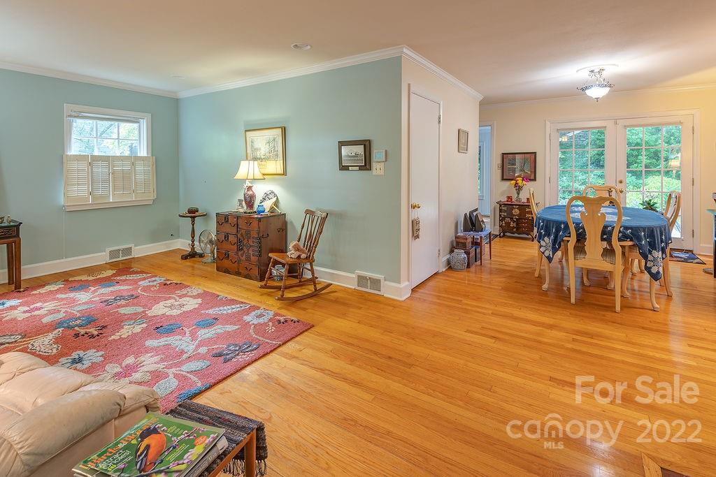 9 Maplewood Road Asheville NC 28804