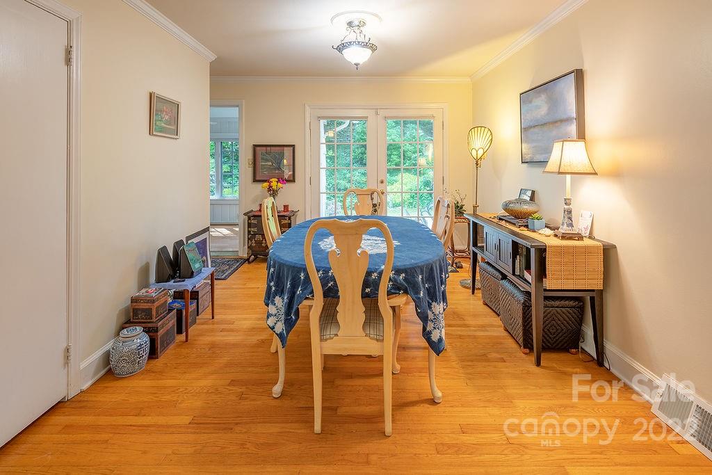 9 Maplewood Road Asheville NC 28804