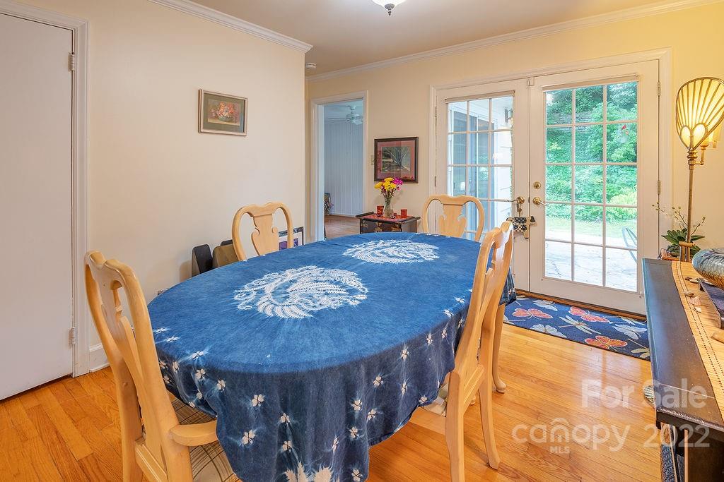 9 Maplewood Road Asheville NC 28804