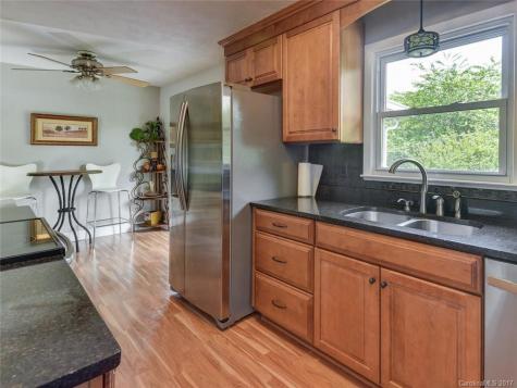 80 Debra Lane Asheville NC 28806