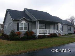 365 Kingfisher Lane Mills River NC 28759