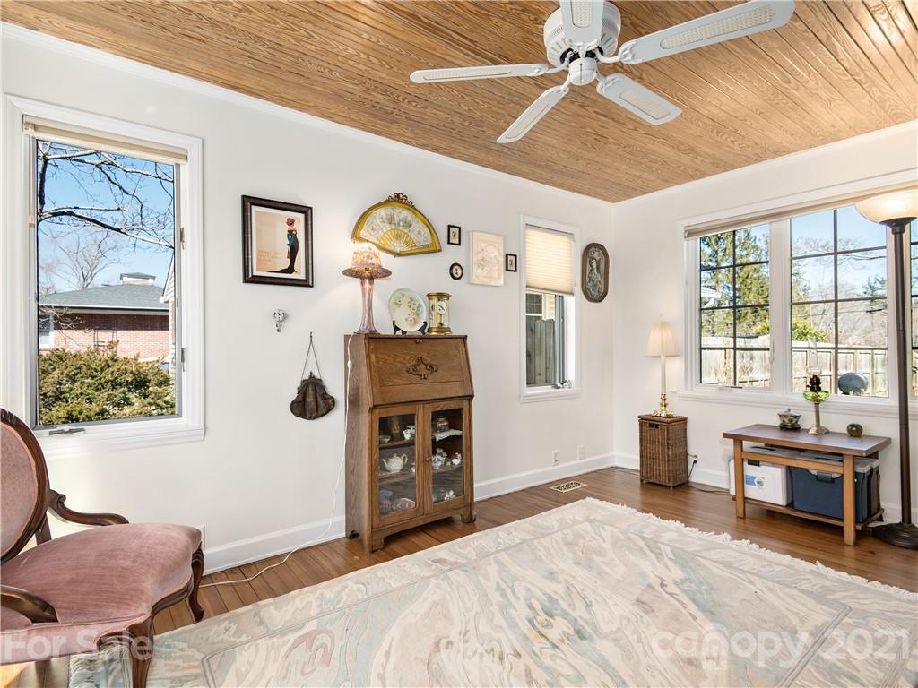 147 Westwood Road Asheville NC 28804