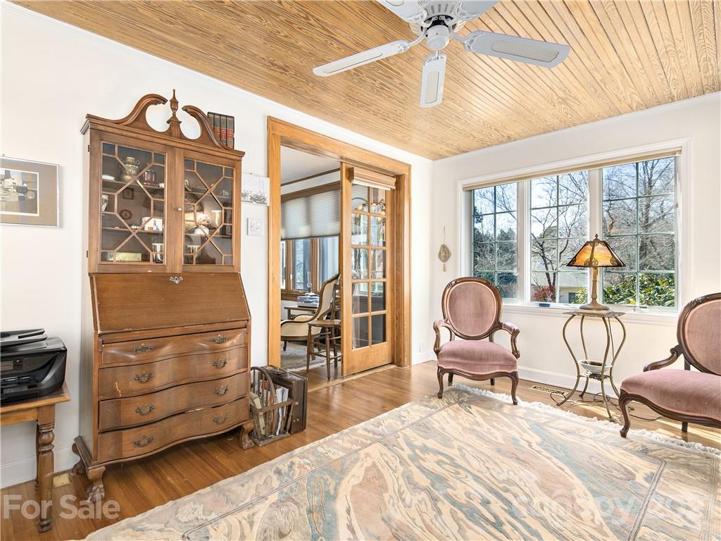 147 Westwood Road Asheville NC 28804