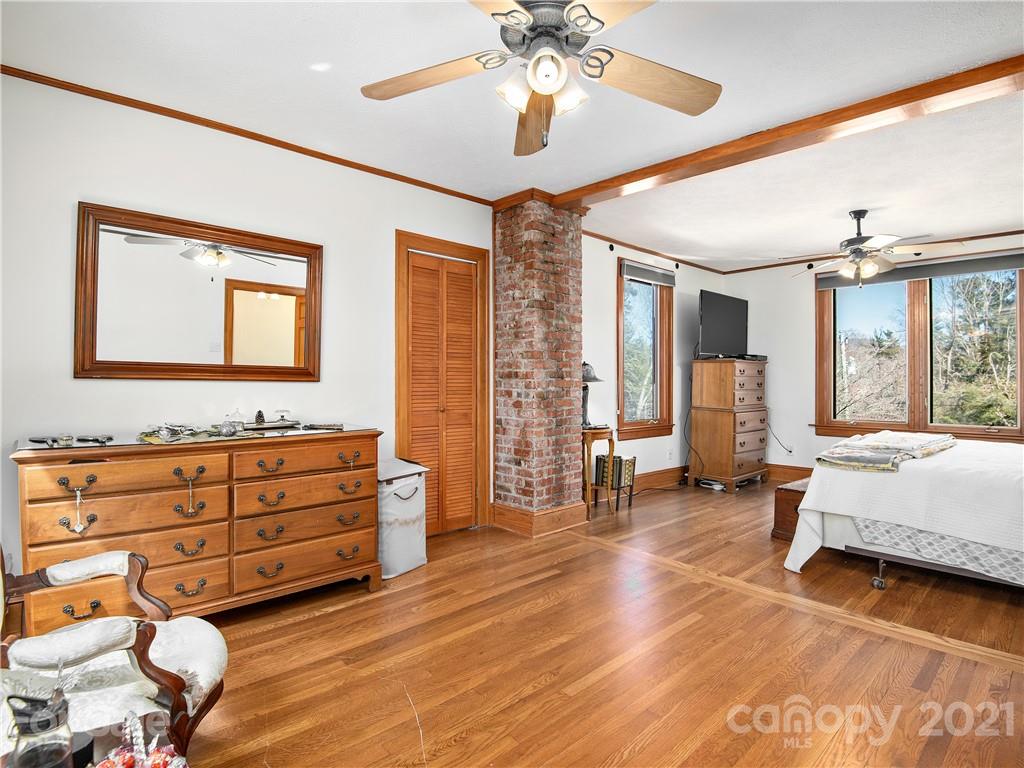 147 Westwood Road Asheville NC 28804