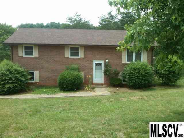 1305 Riverview Drive Hickory NC 28602