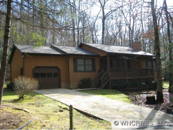 564 Nottingham Road Brevard NC 28712