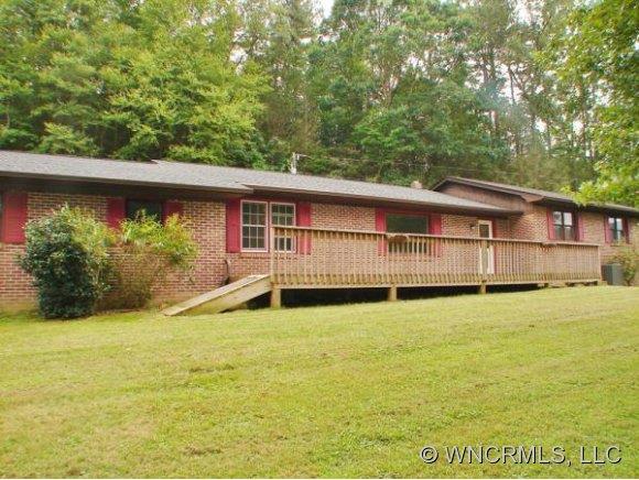427 Reeves Cove Road Candler NC 28715