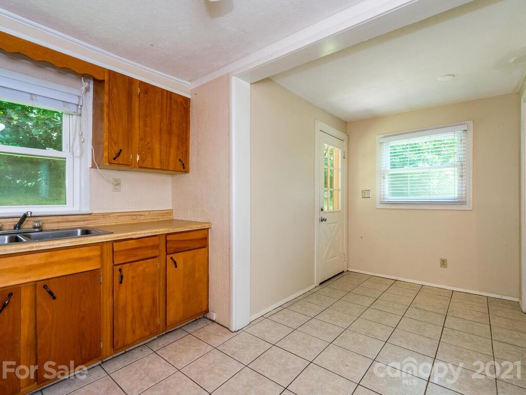 66 Price Road Asheville NC 28805