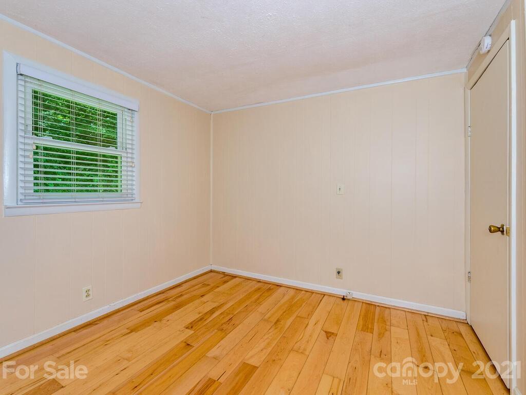 66 Price Road Asheville NC 28805