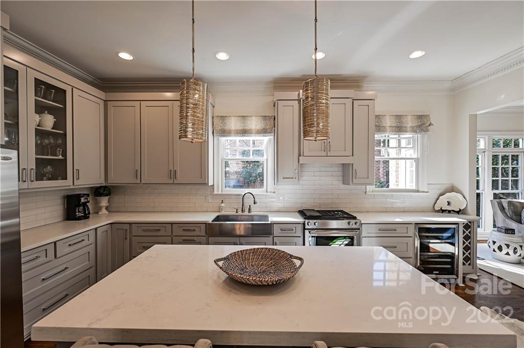1252 Dilworth Crescent Row Charlotte NC 28203