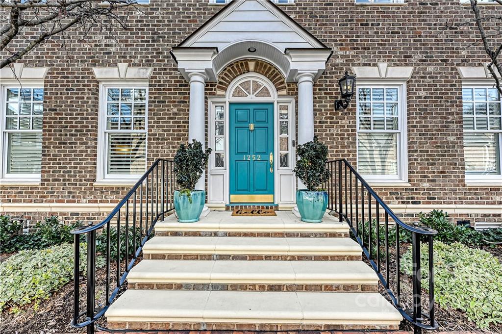 1252 Dilworth Crescent Row Charlotte NC 28203