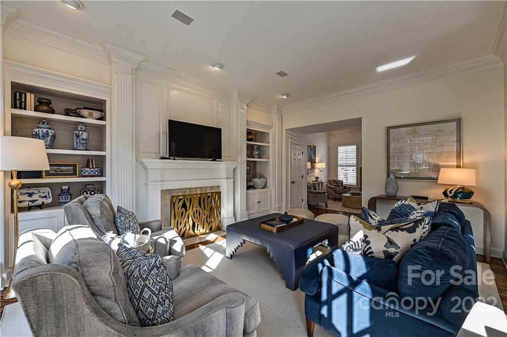 1252 Dilworth Crescent Row Charlotte NC 28203