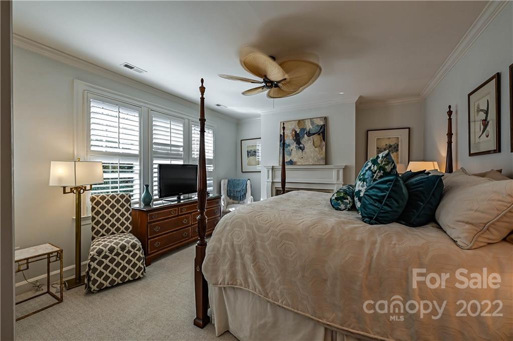 1252 Dilworth Crescent Row Charlotte NC 28203