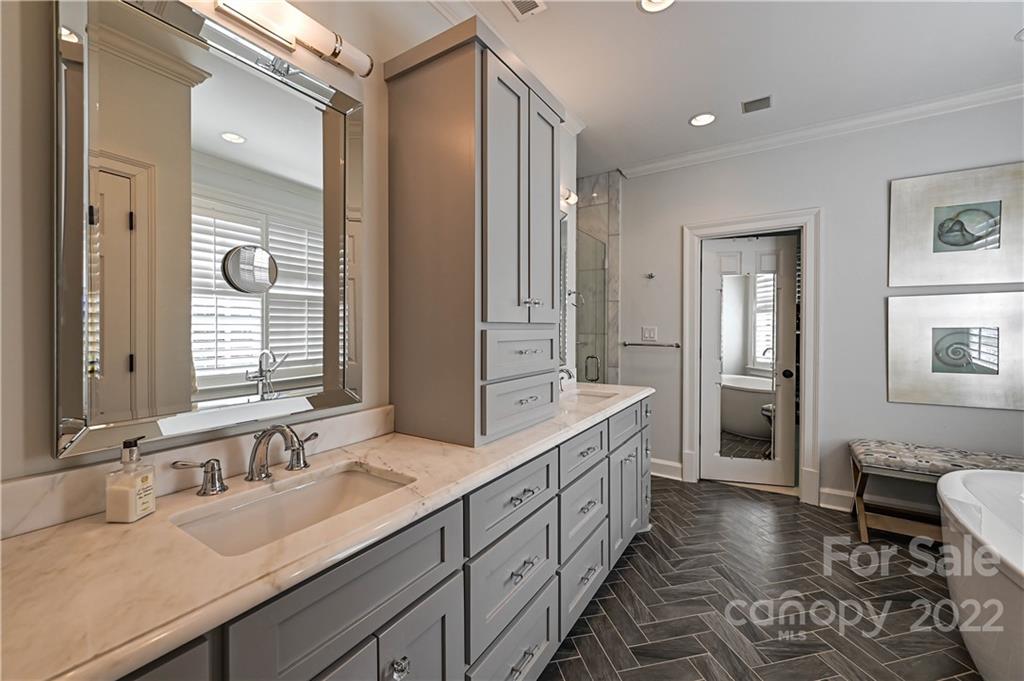 1252 Dilworth Crescent Row Charlotte NC 28203
