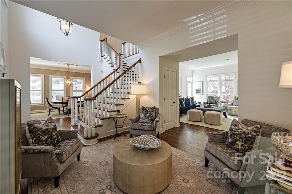 1252 Dilworth Crescent Row Charlotte NC 28203