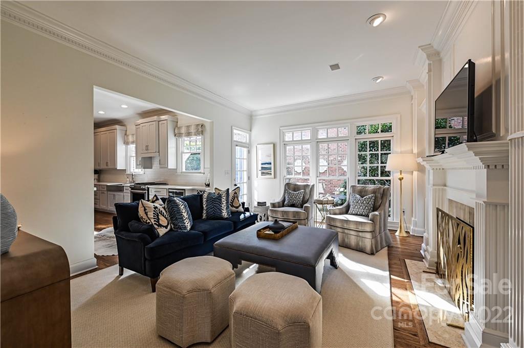 1252 Dilworth Crescent Row Charlotte NC 28203