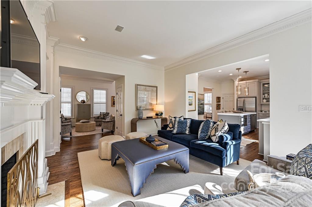1252 Dilworth Crescent Row Charlotte NC 28203