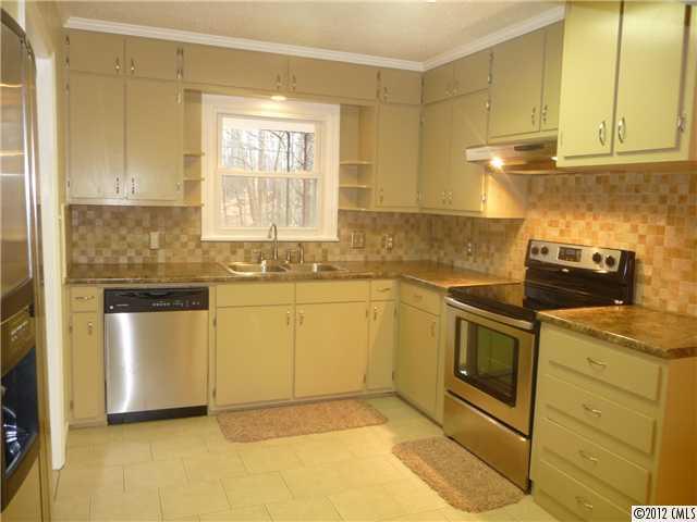6647 Kemp Street Charlotte NC 28213