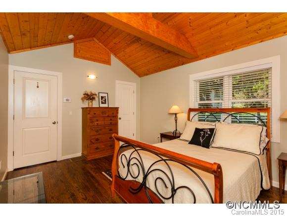 80 Saint Dunstans Road Asheville NC 28803