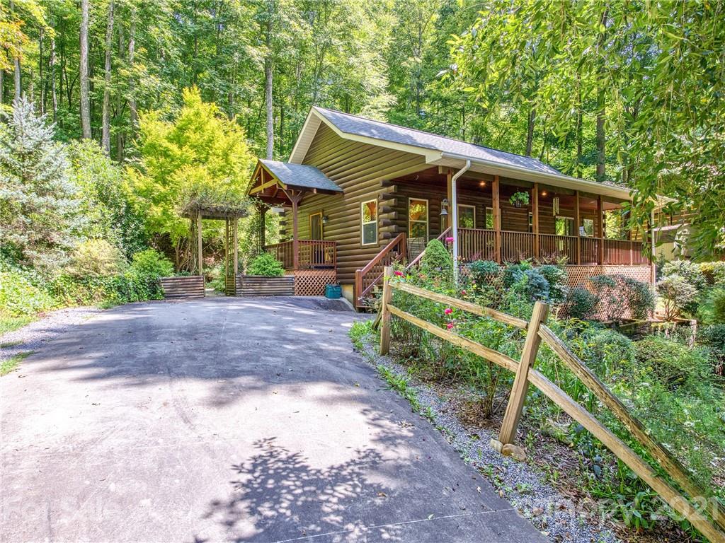 120 Forest Hill Road Waynesville NC 28785