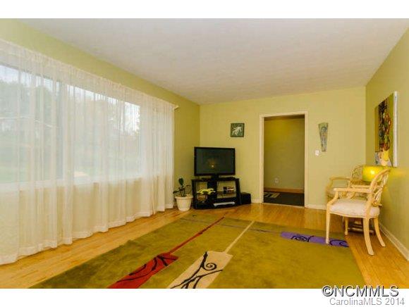 28 Audubon Drive Asheville NC 28804