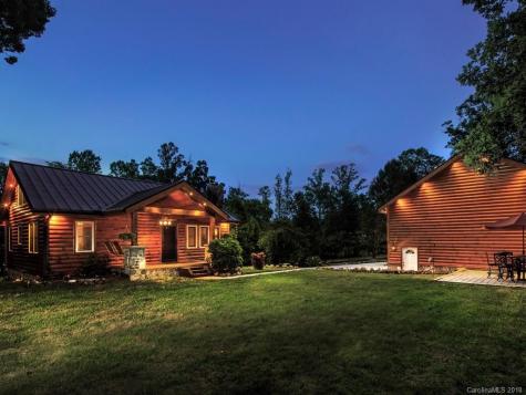 360 Mountain Road Hendersonville NC 28791