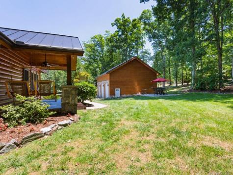360 Mountain Road Hendersonville NC 28791
