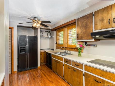 360 Mountain Road Hendersonville NC 28791