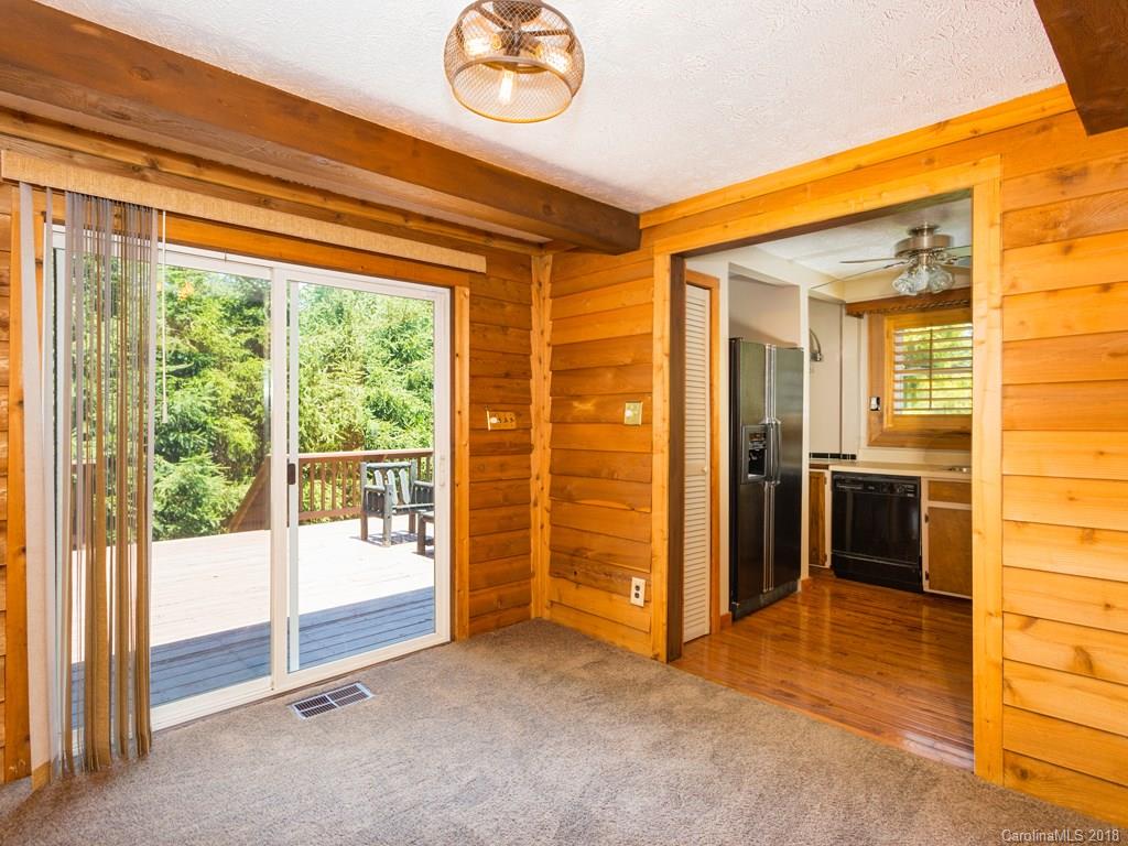 360 Mountain Road Hendersonville NC 28791