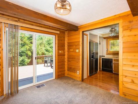 360 Mountain Road Hendersonville NC 28791