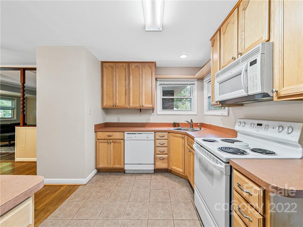 20 Browndale Road Asheville NC 28805