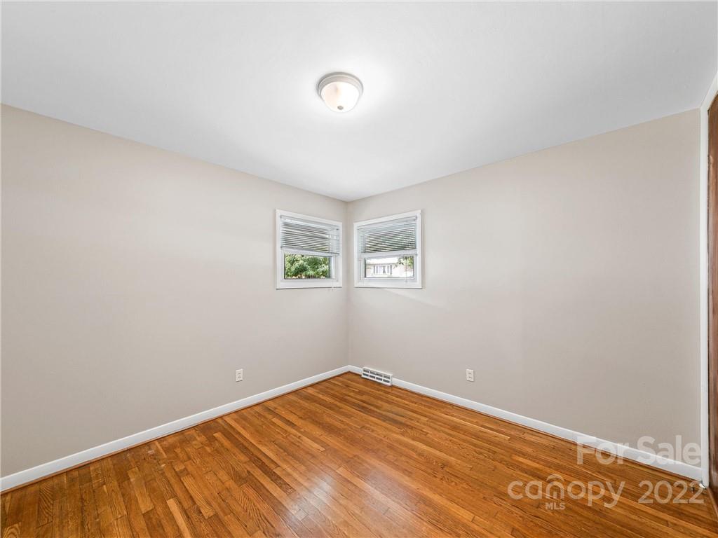 20 Browndale Road Asheville NC 28805