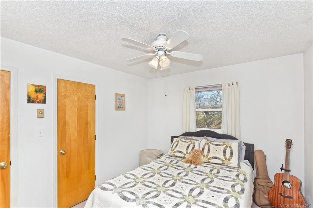 46 Moss Road Weaverville NC 28787