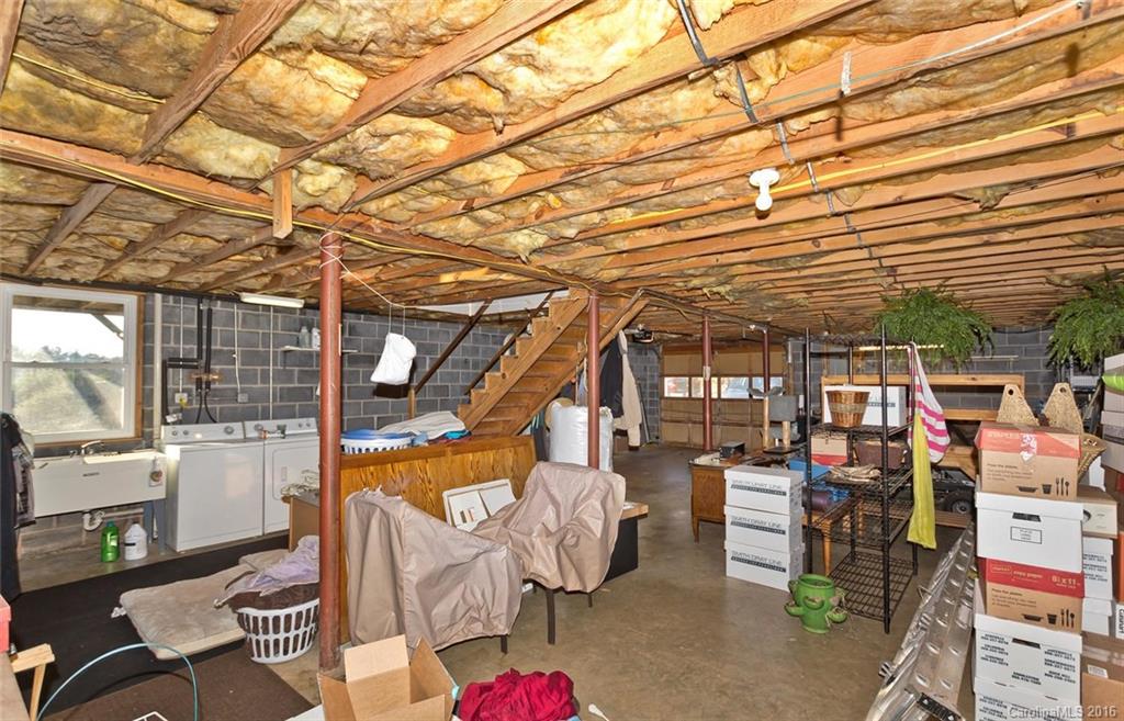 46 Moss Road Weaverville NC 28787