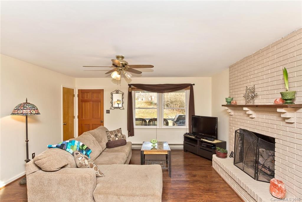 46 Moss Road Weaverville NC 28787