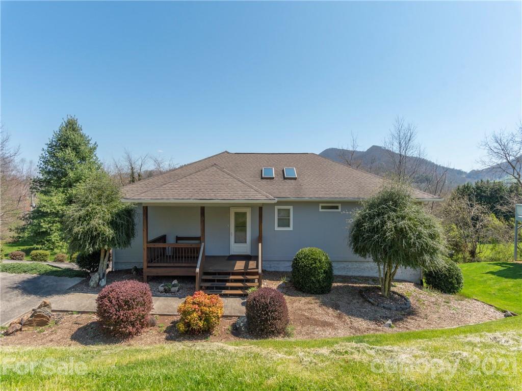 65 Hawks Crest Drive Waynesville NC 28786
