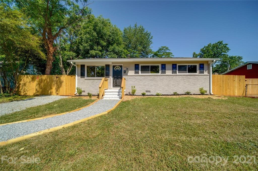 2424 Afton Lane Charlotte NC 28208